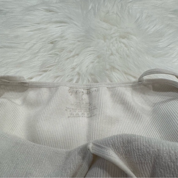 Free People Intimately Seamless Ribbed V Neck Crop Bra Tank Top White - Picture 11 of 15